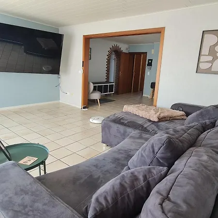 Hejjonte-fewo 135m2 Design-apartment 85zoll Kino - Nahe Marburg Appartement